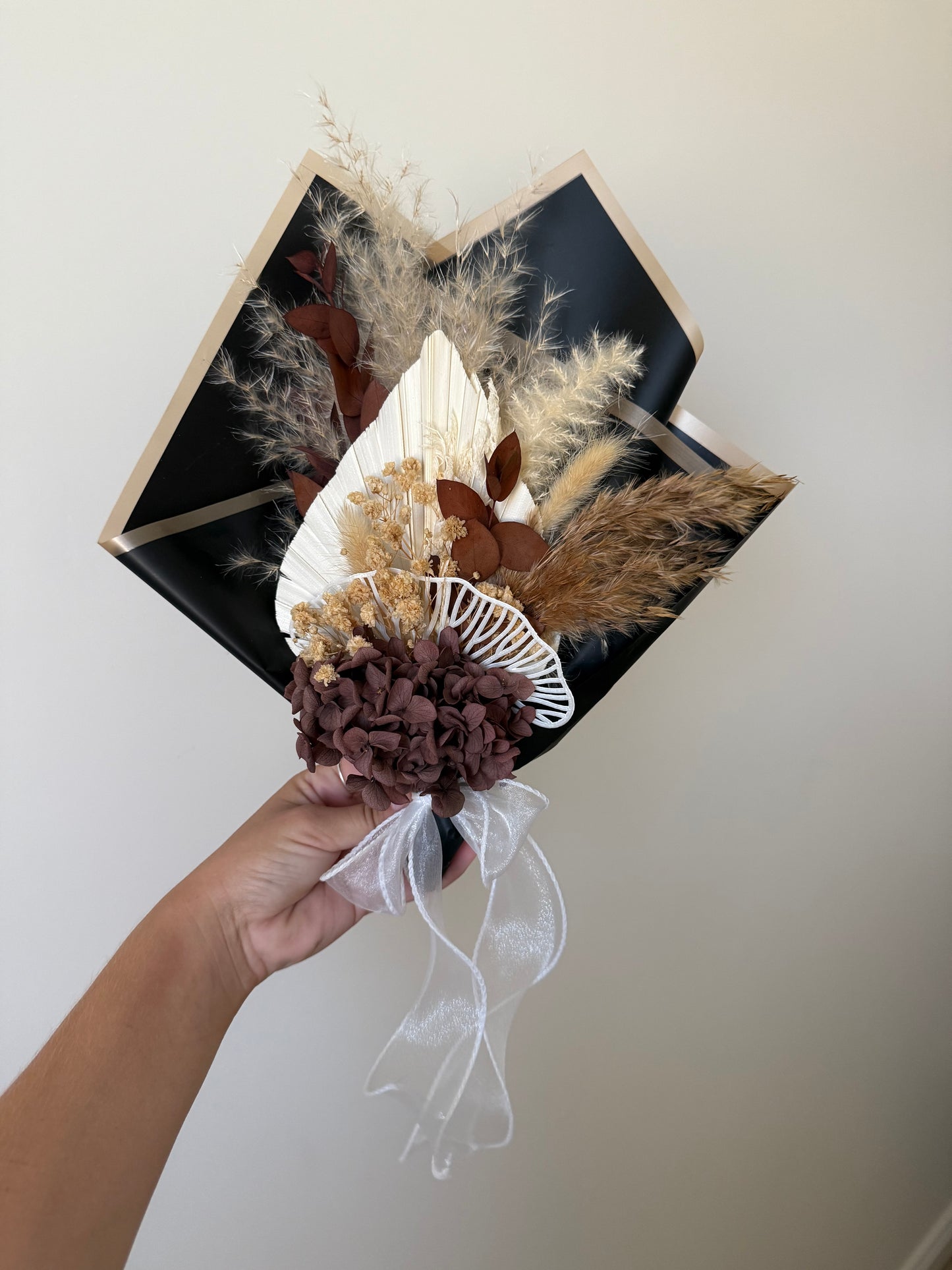 Brown mini bouquet