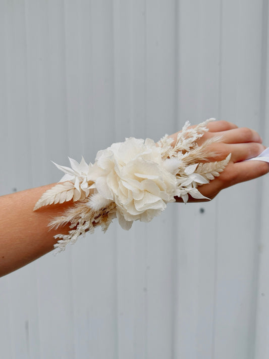 Neutral Dried Flower Corsage & Buttonhole